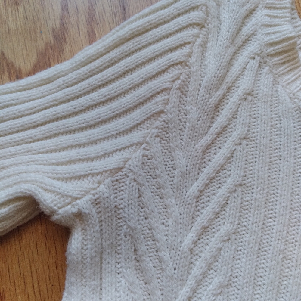 #701 Crazy 8 Girls White Sweater Dress Cable Knit - Picture 8 of 14